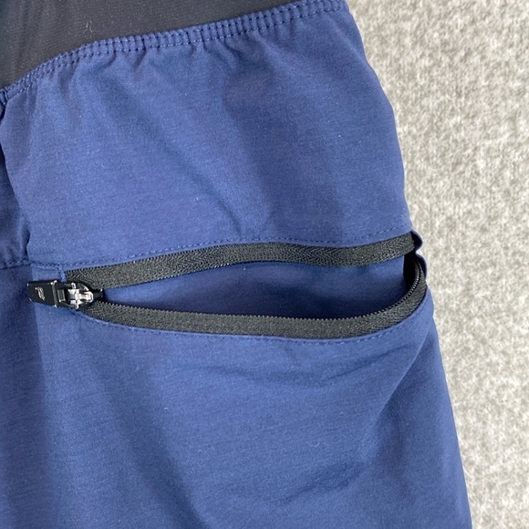 Fabletics The Fundamental short mens unlined navy blue zipper mesh gusset - Picture 7 of 8